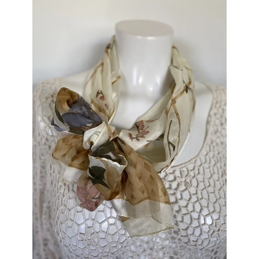 Vintage 1996‎ Liz Claiborne 100% Silk Pastels Tan Floral Bamboo Rectangle Scarf